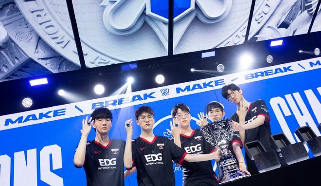 并让年轻球 并让年轻球